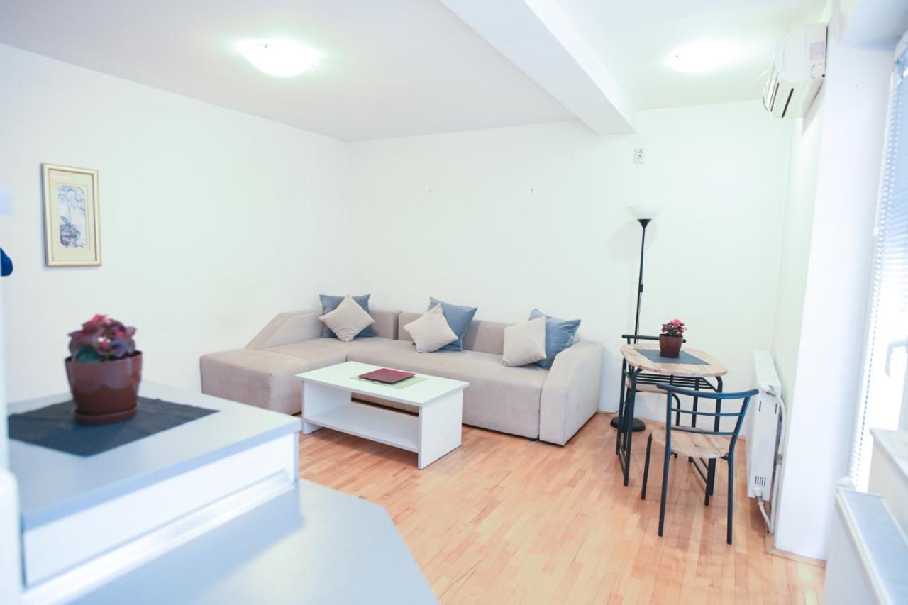 Elena Apartment Skopje Eksteriør bilde